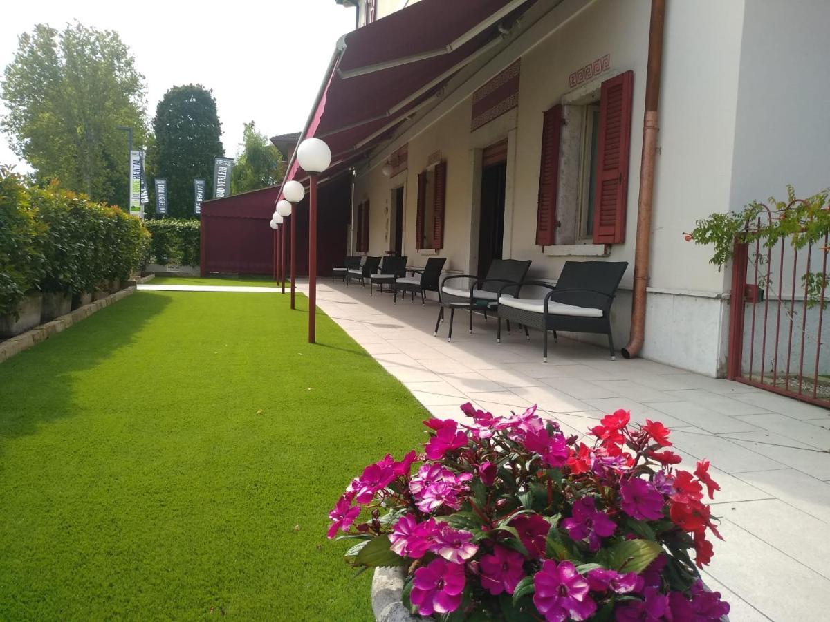 Albergo Grifone 1891 Peschiera del Garda Dış mekan fotoğraf